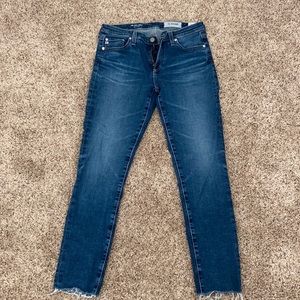 AG the Prima Ankle cigarette ankle size 28r. Raw hem